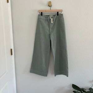 Madewell Ankle Cropped Pants in Sage Green